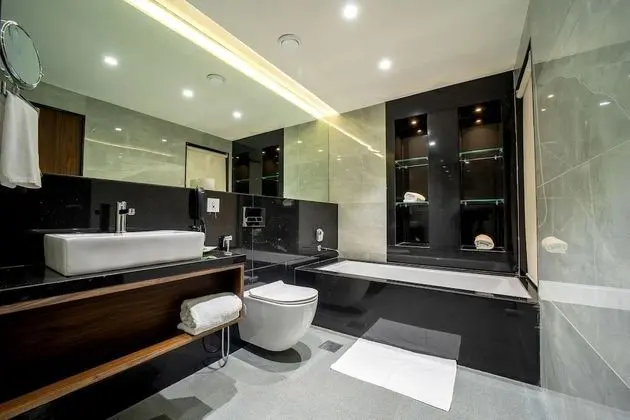 Suite Room