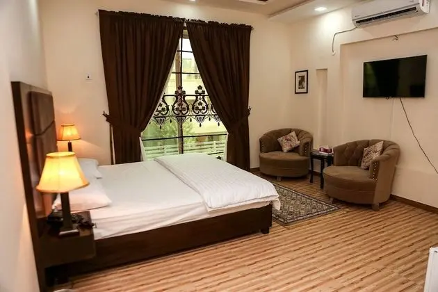 Deluxe Tek Büyük Yataklı Oda