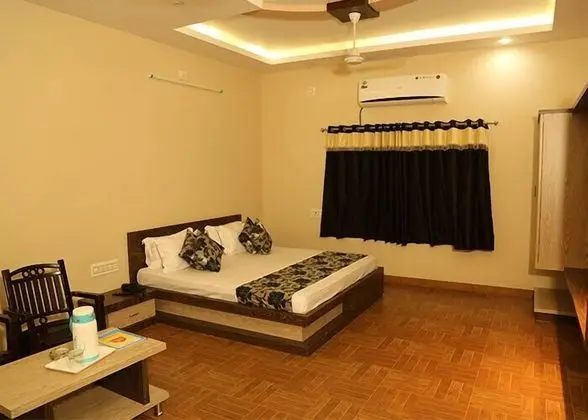 Deluxe Tek Büyük Yataklı Oda, 1 En Büyük (King) Boy Yatak, Sigara İçilebilir
