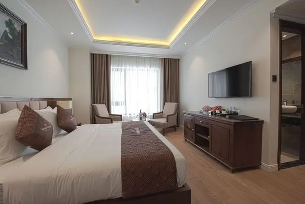 Deluxe Tek Büyük Yataklı Oda