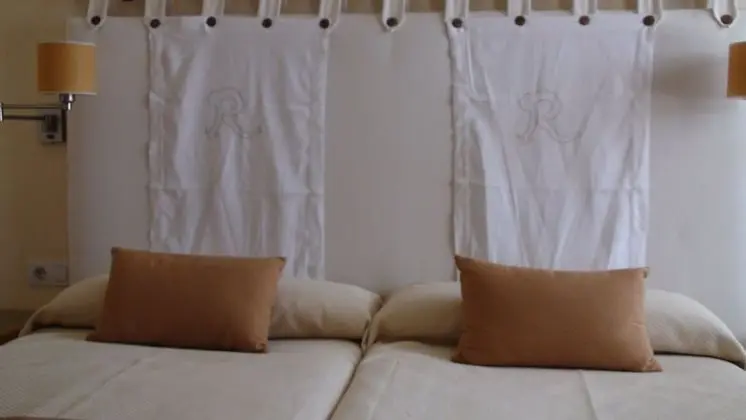 Standard Tek Büyük veya İki Ayrı Yataklı Oda