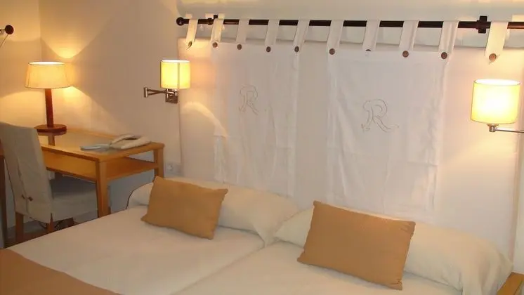 Standard Tek Büyük veya İki Ayrı Yataklı Oda