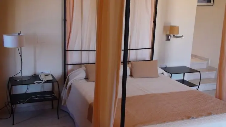 Standard Tek Büyük veya İki Ayrı Yataklı Oda