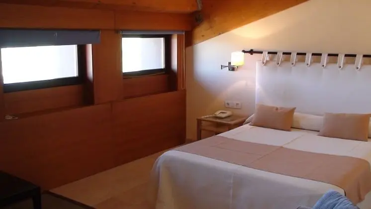 Standard Tek Büyük veya İki Ayrı Yataklı Oda