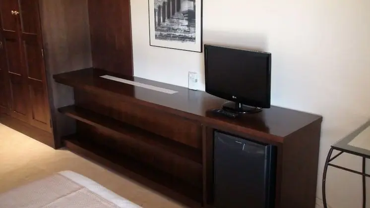 Standard Tek Büyük veya İki Ayrı Yataklı Oda