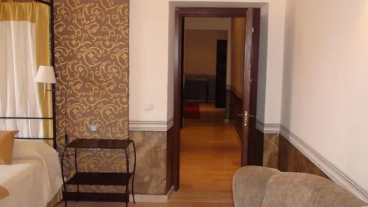 Standard Tek Büyük veya İki Ayrı Yataklı Oda