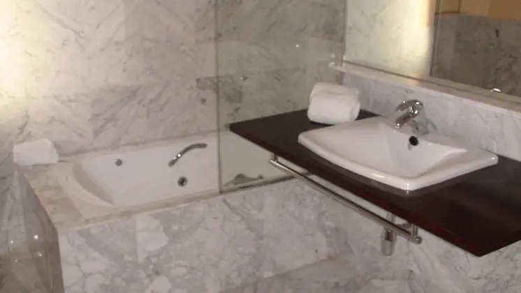 Standard Tek Büyük veya İki Ayrı Yataklı Oda