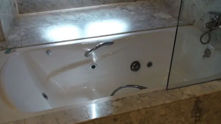 Standard Tek Büyük veya İki Ayrı Yataklı Oda