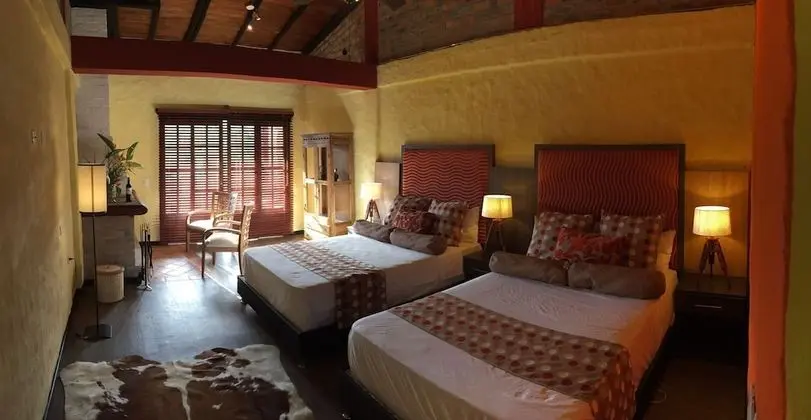 Süit, 2 Çift Kişilik Yatak