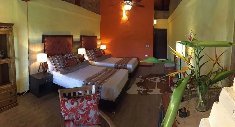 Süit, 2 Çift Kişilik Yatak