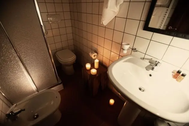 Economy Tek Büyük Yataklı Oda