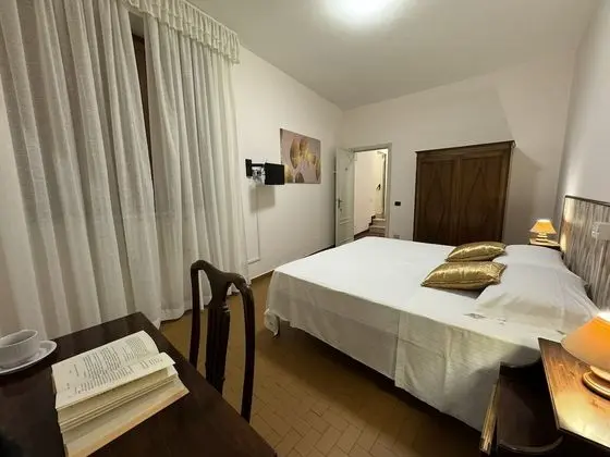 Comfort Tek Büyük veya İki Ayrı Yataklı Oda