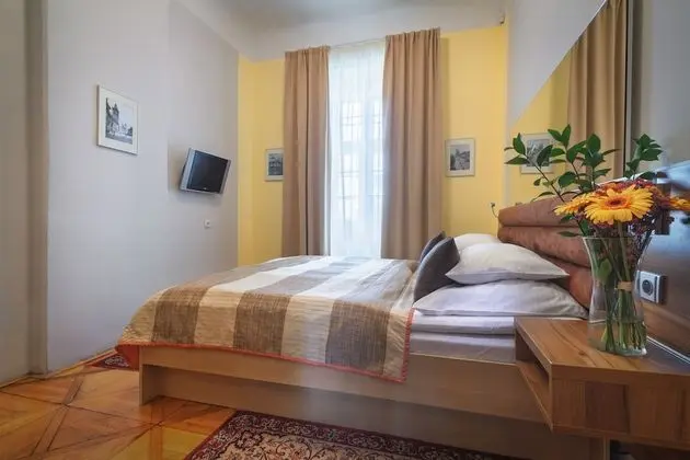 Standard Tek Büyük veya İki Ayrı Yataklı Oda