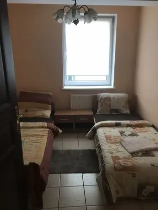 Basic Stüdyo Süit, Sigara İçilmez