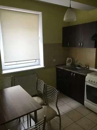 Basic Stüdyo Süit, Sigara İçilmez