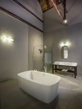 Deluxe Oda, Banyolu/Duşlu