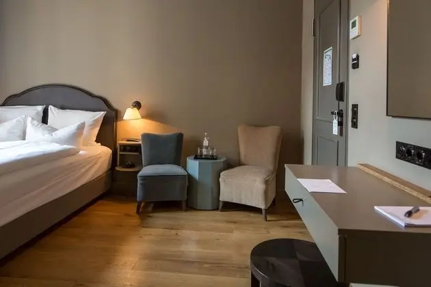 Comfort Tek Büyük Yataklı Oda
