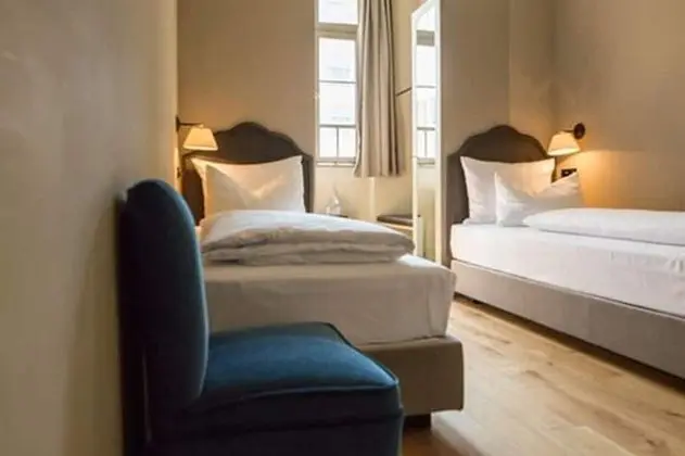 Comfort Tek Büyük Yataklı Oda