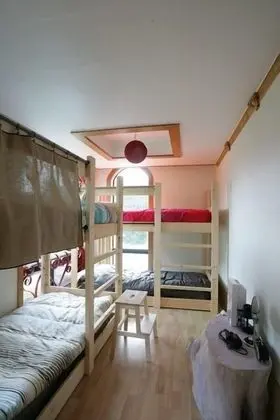 Ortak Ranzalı Oda, Sadece erkekler için (6 Persons)