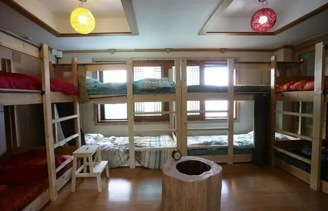 Ortak Ranzalı Oda, Sadece kadınlar için (8 Persons)