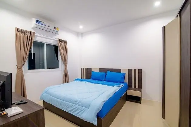 Three Bedrooms Home With Private Pool