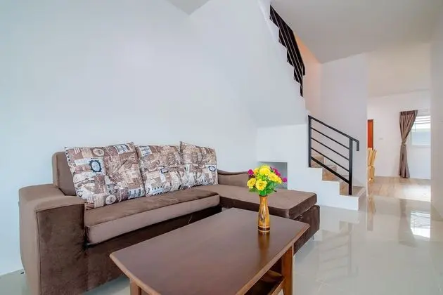 Three Bedrooms Home With Private Pool