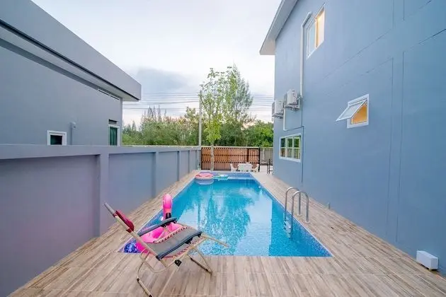 Three Bedrooms Home With Private Pool
