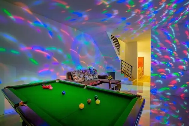 Three Bedrooms Home With Private Pool