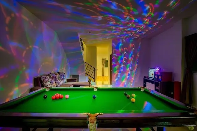 Three Bedrooms Home With Private Pool