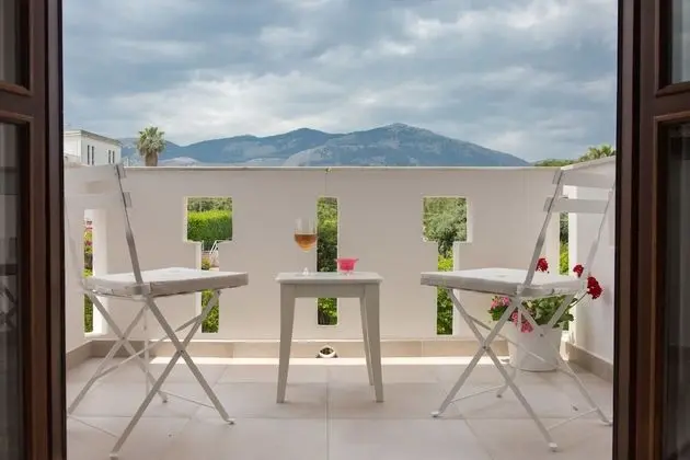 Luxury Dört Kişilik Oda, 2 Yatak Odası, Balkon, Bahçe Manzaralı