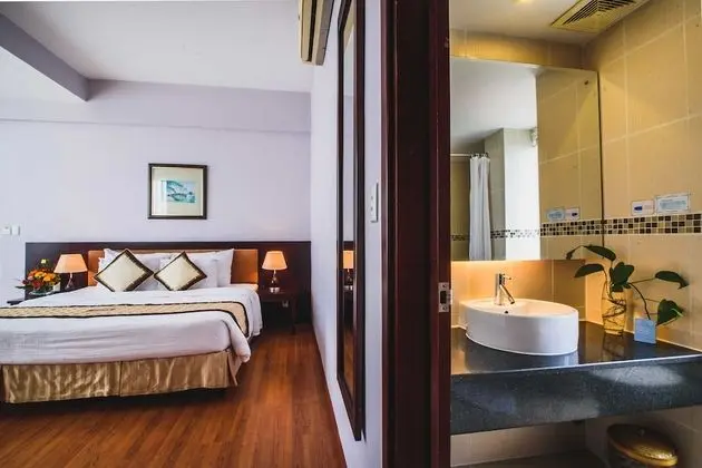 Deluxe Tek Büyük Yataklı Oda, Bahçe Manzaralı