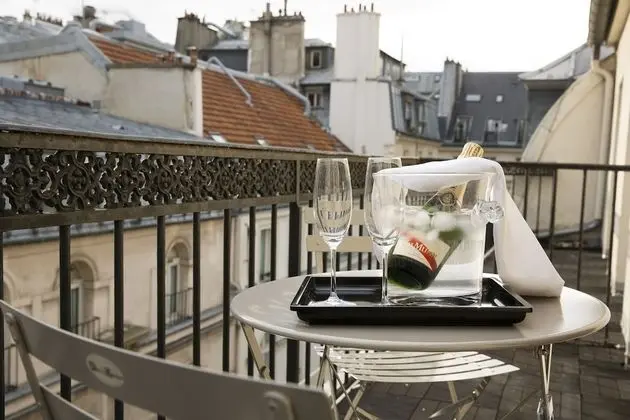 Superior Tek Büyük veya İki Ayrı Yataklı Oda, Balkon