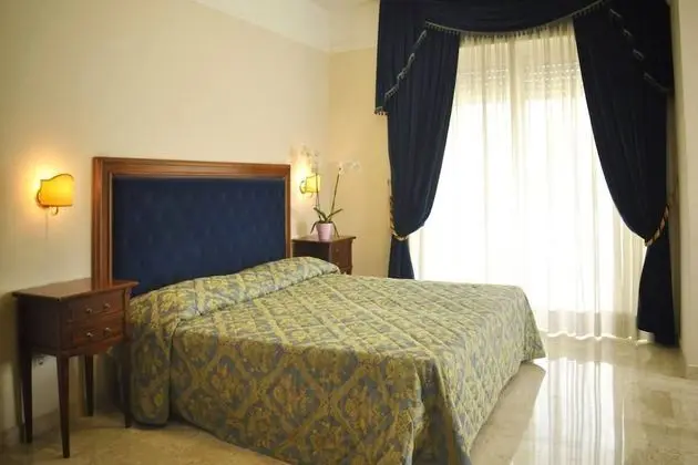 Standard Tek Büyük veya İki Ayrı Yataklı Oda, Balkon