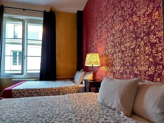 Üç Kişilik Oda