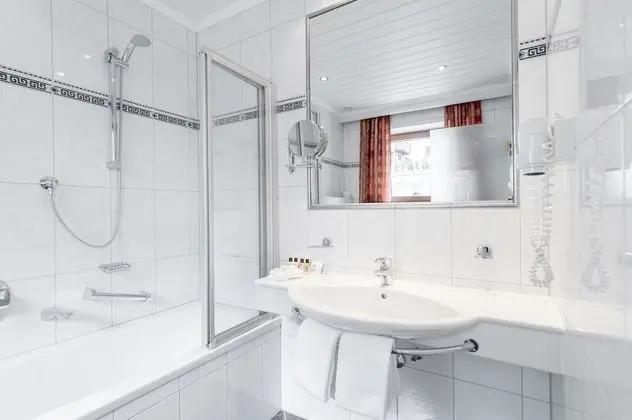 Comfort Tek Büyük Yataklı Oda, Dağ Manzaralı