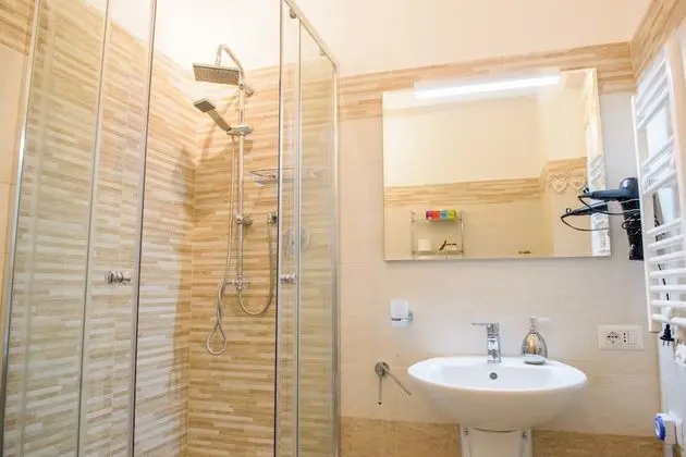 Tek Büyük Yataklı Oda, Özel Banyo