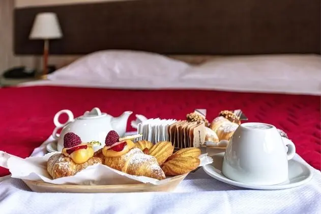 Tek Büyük Yataklı Oda