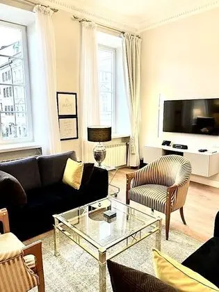 Luxury Executive Suite, 1 Bedroom (Market Square view, 80 m2)