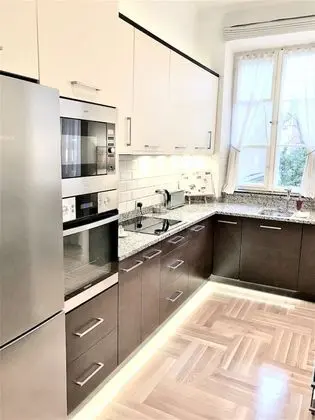 Luxury Suite, 2 Bedrooms (Piwna street, Garden view, 90 m2)