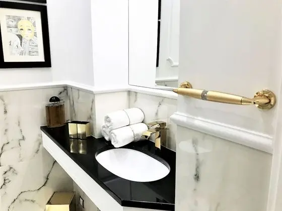 Luxury Deluxe Suite, 2 Bedroms (Old town view, 77 m2)