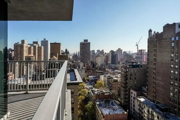 Süit, Balkon