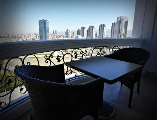 Standart Oda, Şehir Manzaralı