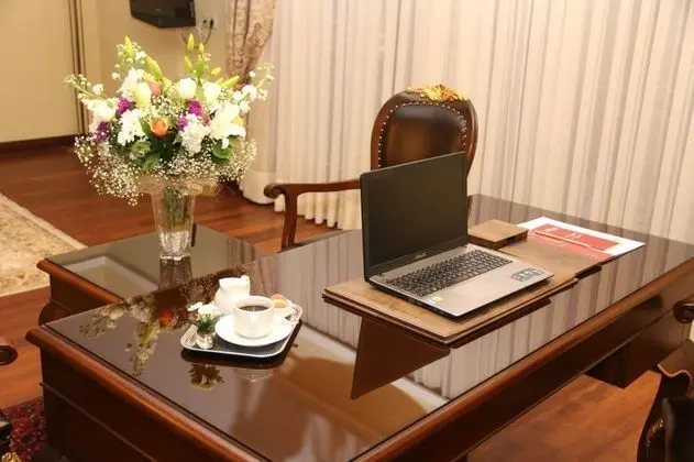 Suite, Şehir Manzaralı