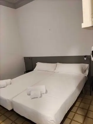Economy Tek Büyük Yataklı Oda, Ortak Banyo