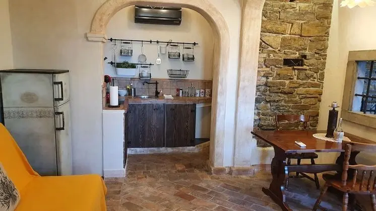 Romantic Stüdyo (Monfort)