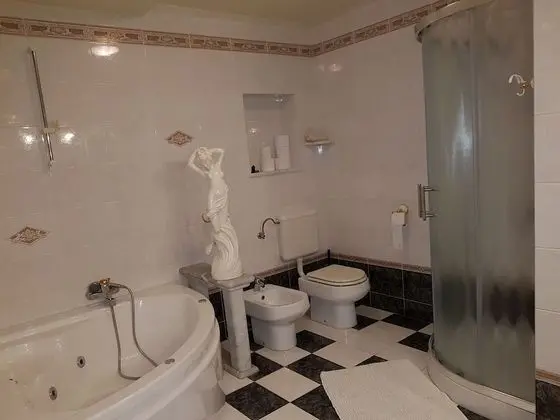 Romantic Stüdyo (Monfort)