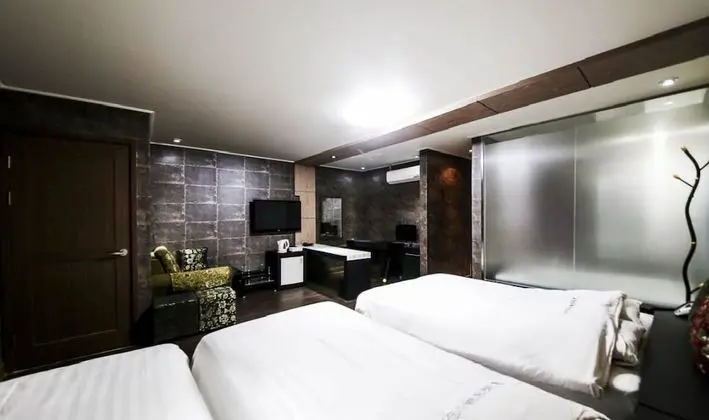 Deluxe Üç Kişilik Oda