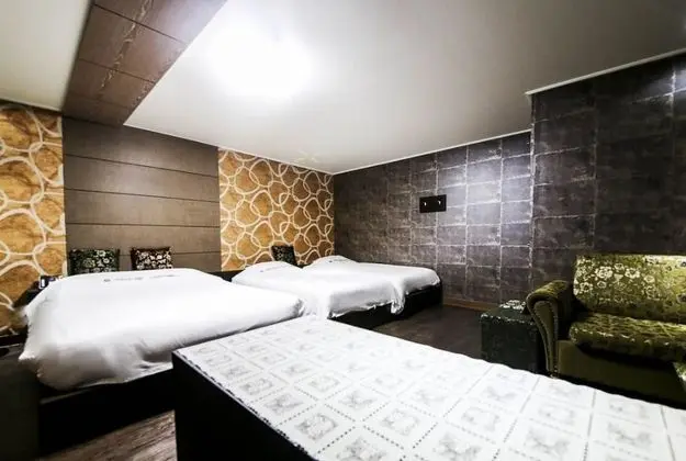 Deluxe Üç Kişilik Oda