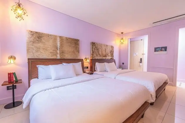 Two-Beds Suite