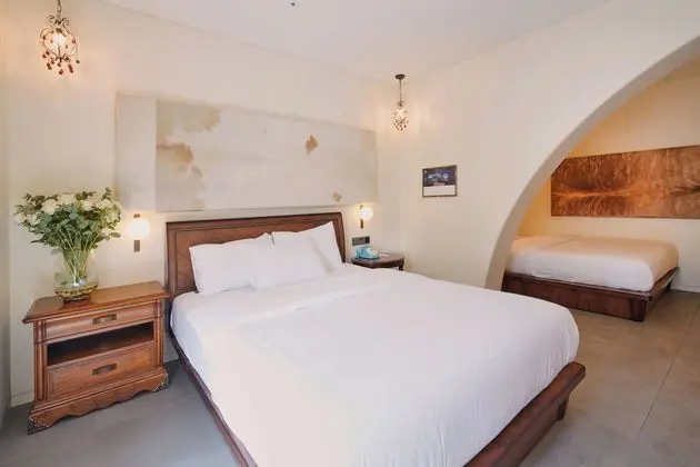 Two-Beds Suite